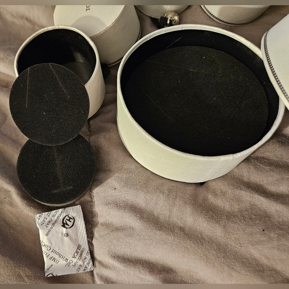 Lot Tous Gift Boxes w Inserts Shopping Bags Bracelet Necklace Ring Charm Jewelry - Picture 2 of 16